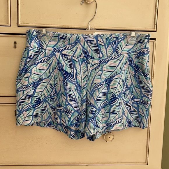 Lilly Pulitzer Pants - Lilly Pulitzer Makenna Ponte Shorts size 0
